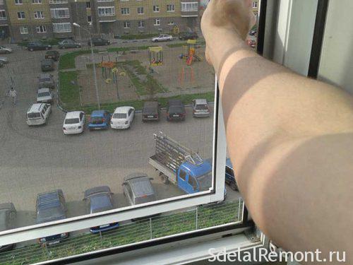 Как снять сетку с окна