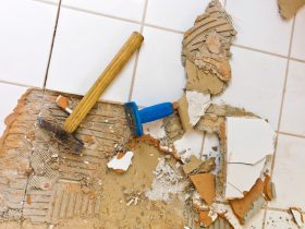 Dismantling of floor screed