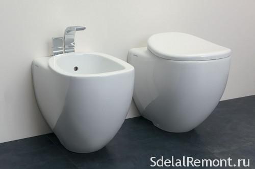 Side toilet