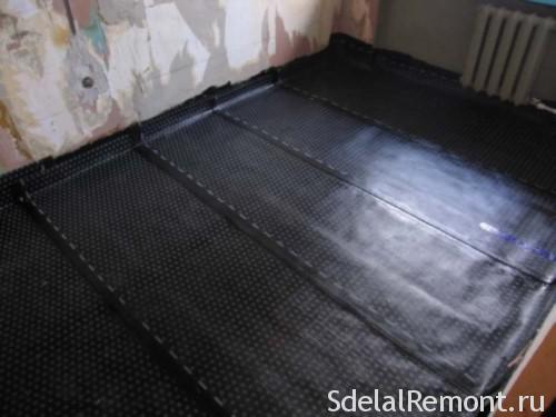 Roll floor waterproofing