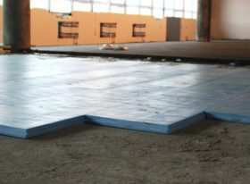 Заливка бетонної стяжки