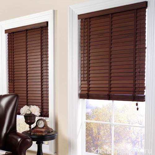 Wooden blinds for plastic windows 