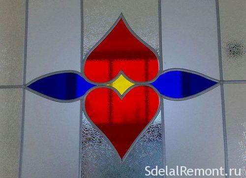 Colored glass for stained glass 