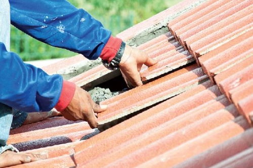repair of the roof of shingles