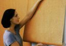 Technology gluing wallpaper on non-woven backing