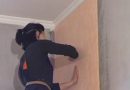 Відео обклеювання стін шпалерами